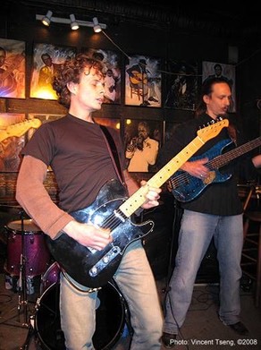 ArtHolliday081202.jpg