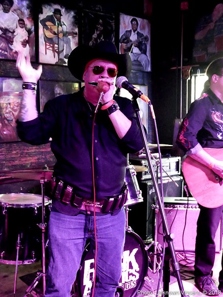 FreddieVanderford180325